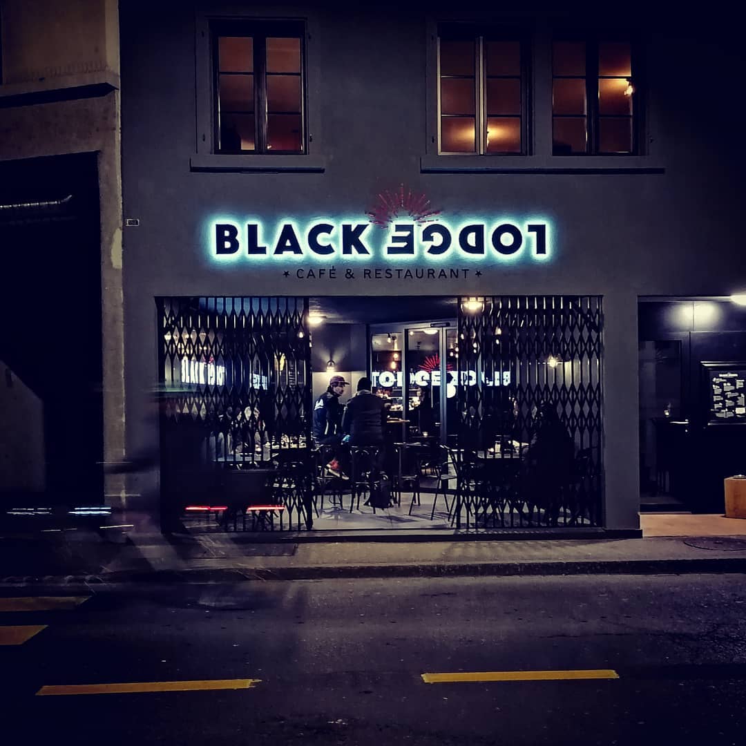 Le Black Lodge