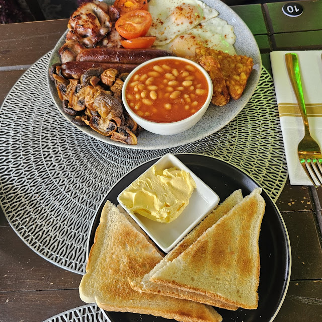 English Breakfast
