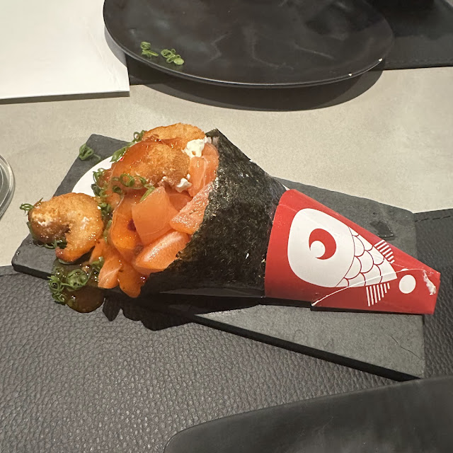 Temaki Salmão Com Camarão Empanado