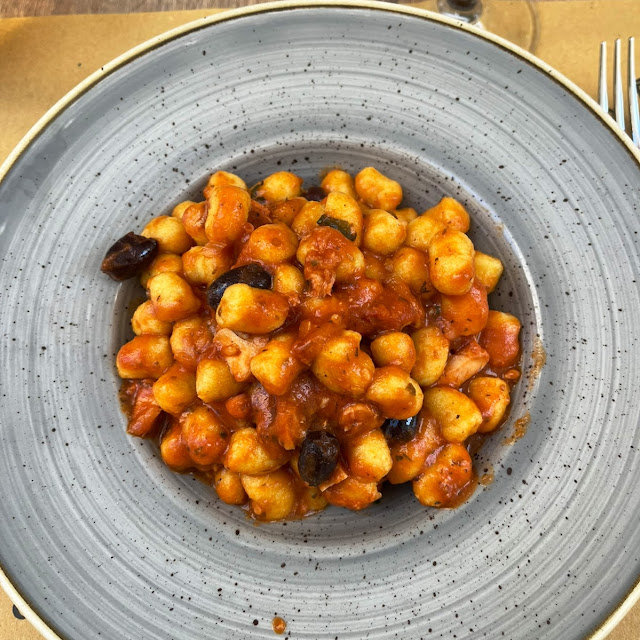 Gnocchi Al Ragù Di Moscardini