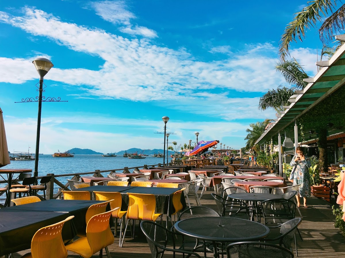 Mai Yai Thai Orchid Restaurant