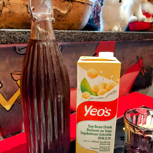 Succo Di Prugne E Latte Di Soia