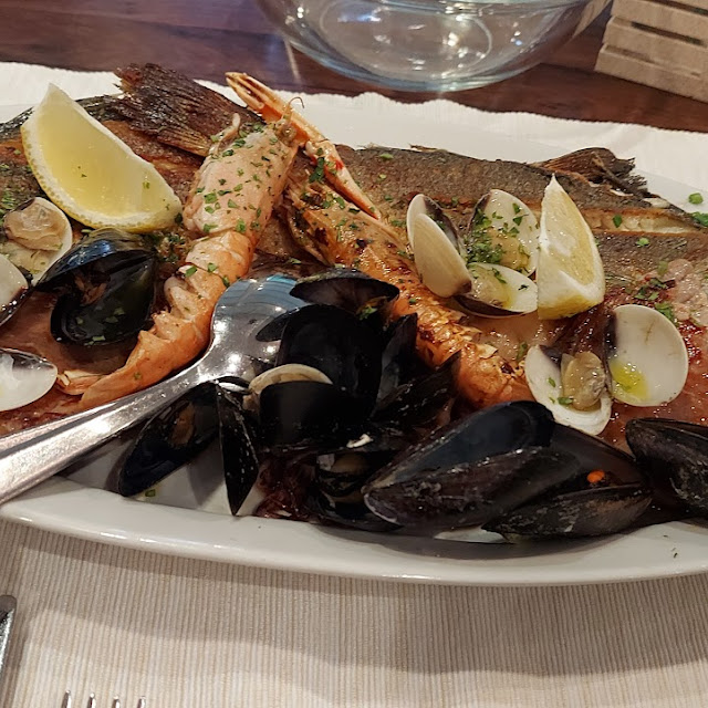 Ribljia Plata Za 2 Osobe 1kg Placca Di Pesce Per 2 Persone 1kg