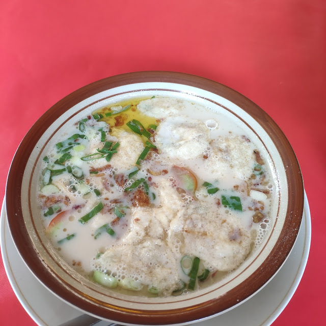 Sop Dan Soto Betawi Pak Kumis