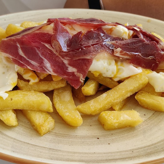 Huevo Roto Con Jamon Iberico