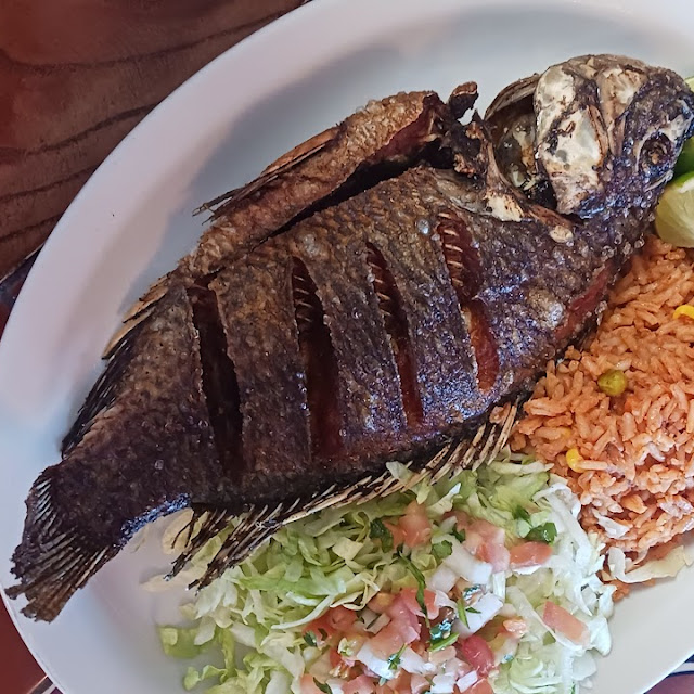 Mojarra Frita Plate