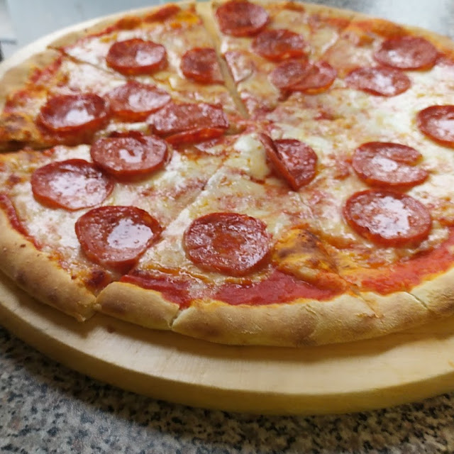 Pizza Salamino Piccante
