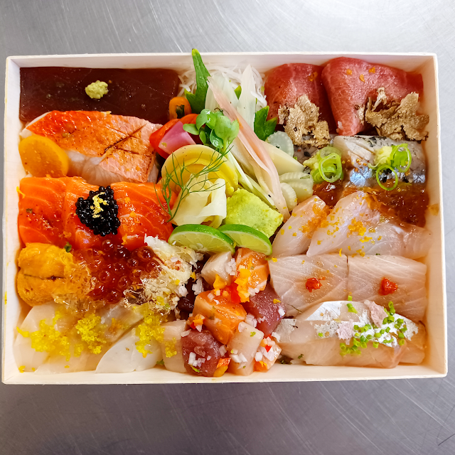 Chirashizushi