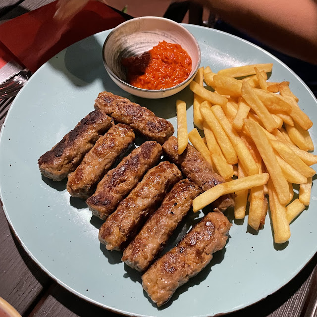 Ćevapi S Pommesom