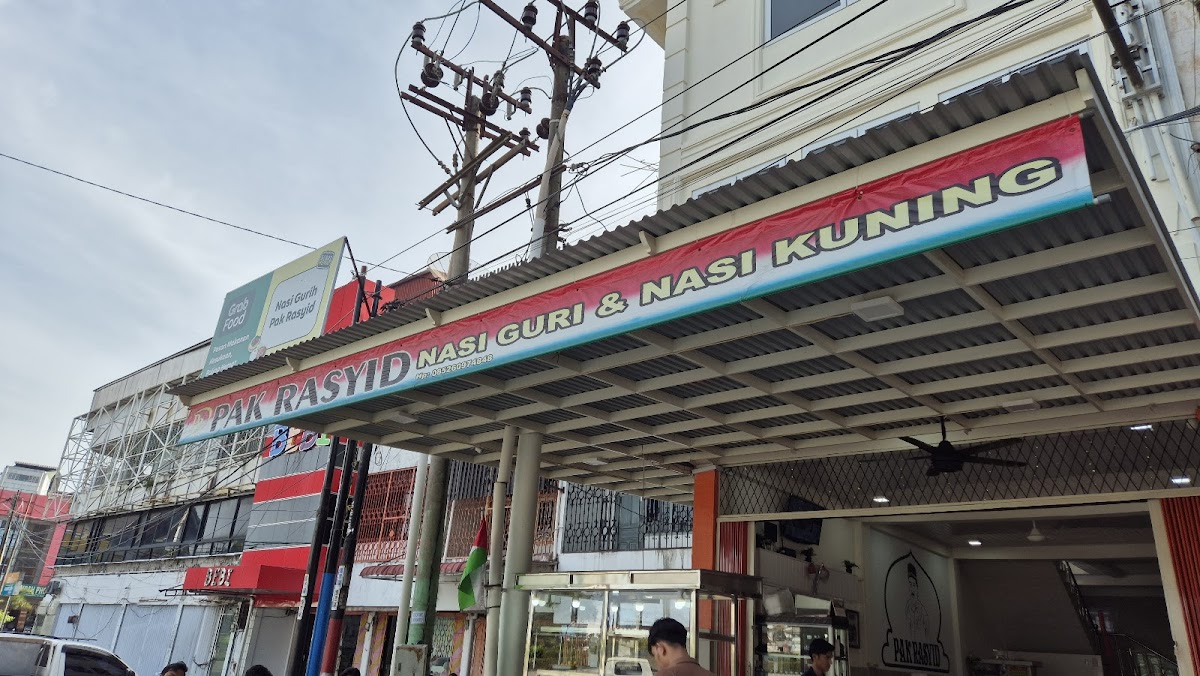 Nasi Gurih Pak Rasyid