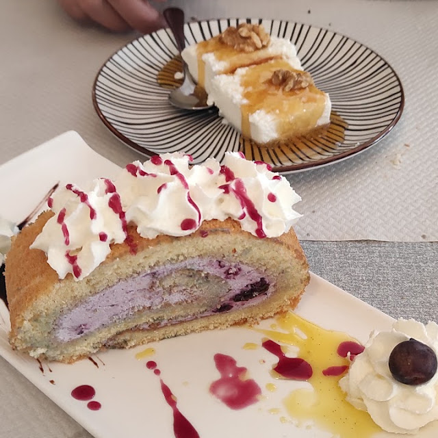 Brazo Con Nata Y Arándanos