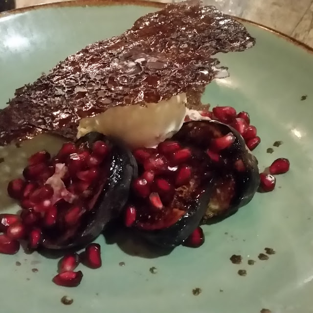 Grilled Figs Vanilla Ice Cream Chocolate Arabesque Pomegranates