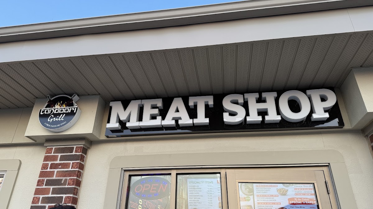 Tandoori grill meat shop