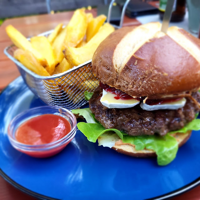 Kilimandscharo Burger