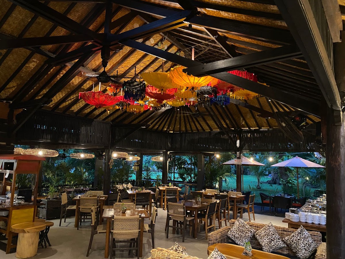 Jungle Tree Cafe Bar & Restaurant