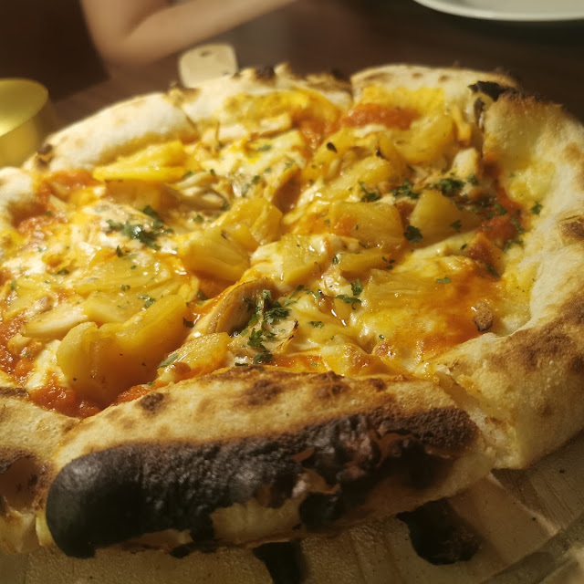 Prosciutto E Ananas