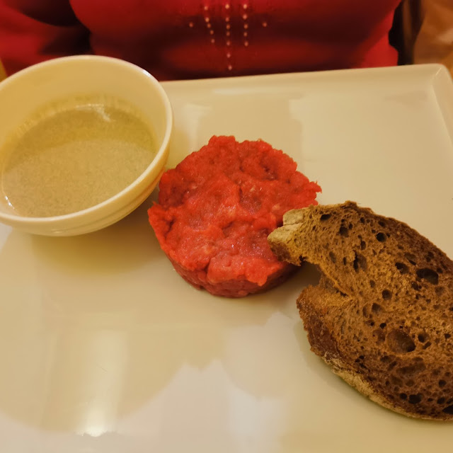 Tartare Di Manzocon Bagna Cauda