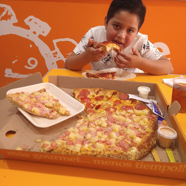 Hawaiian Pizza