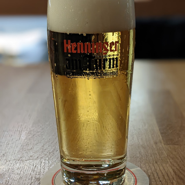 Ein Volles Glas Bier