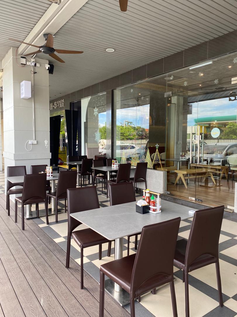 Salt & Pepper Café