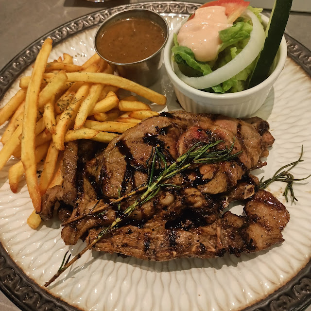 Lamb Chops with French Fries