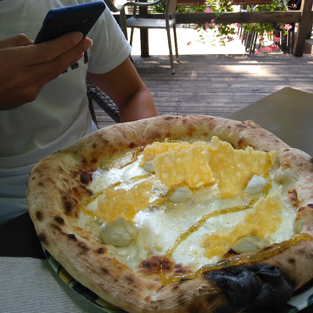 Pizza 4 Formaggi E Le Loro Consistenze