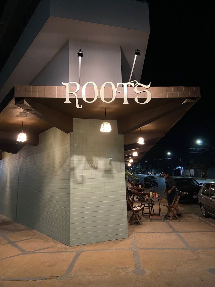 Roots Restaurante e Bar