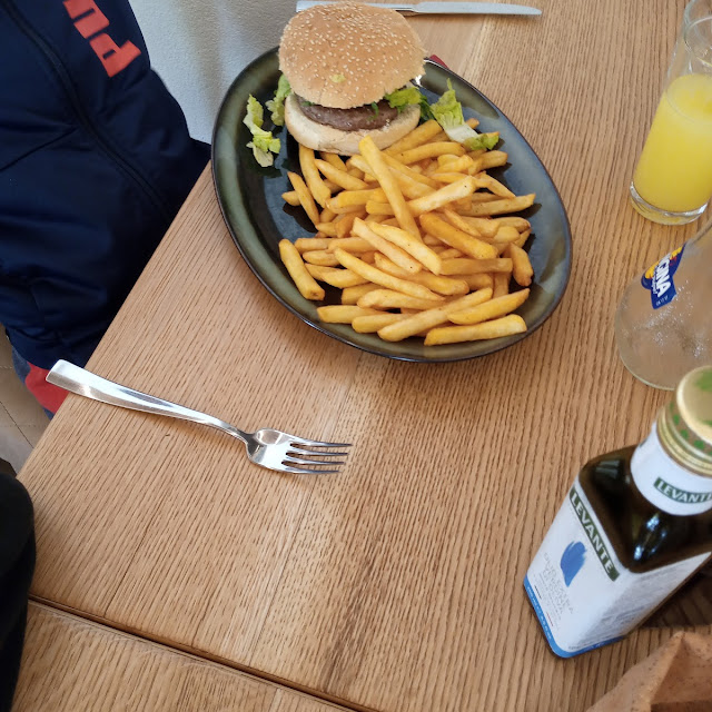 Hamburger Frites
