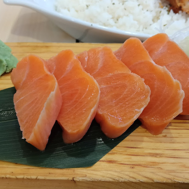 Salmon Sashimi