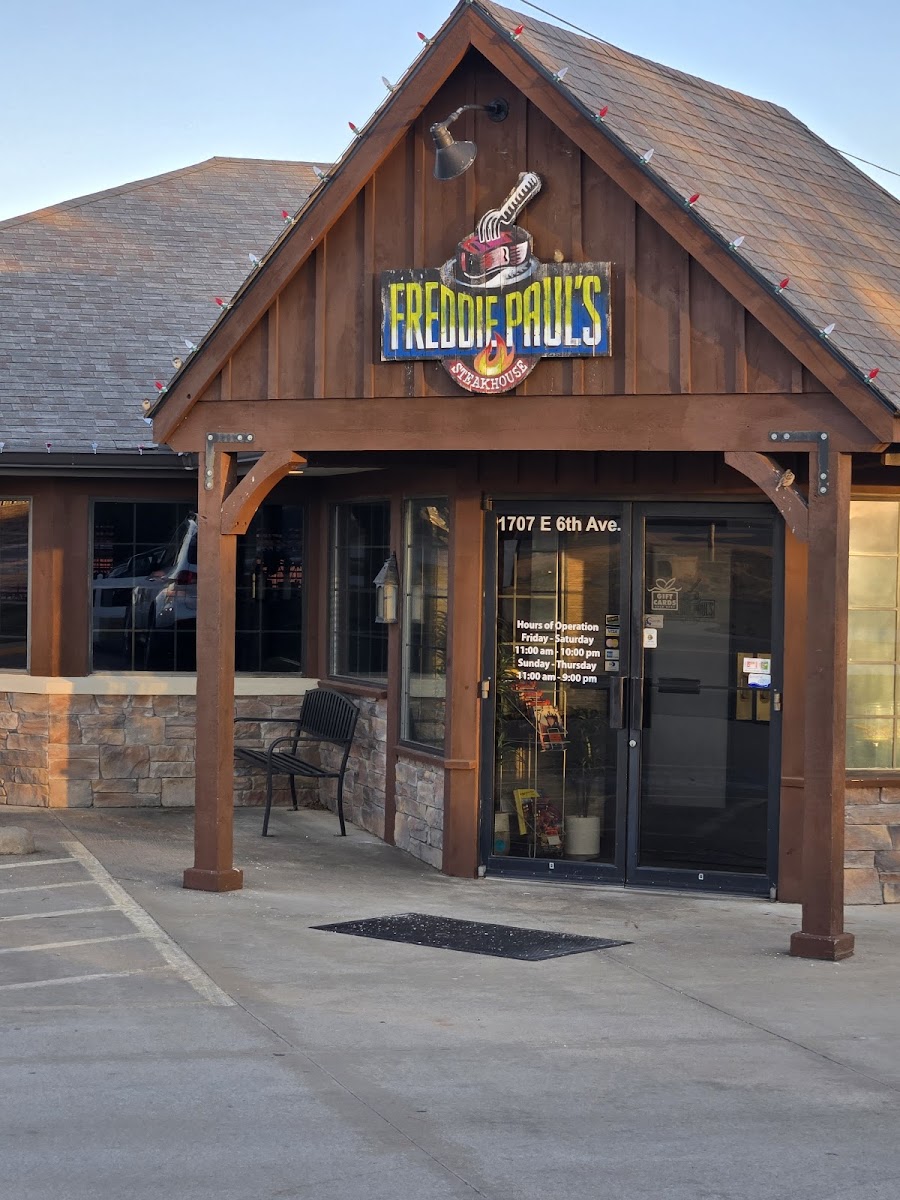 Freddie Paul's Steakhouse