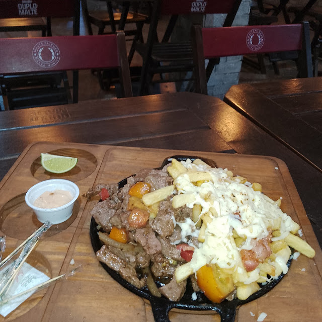 Contra File Com Fritas Queijo E Bacon