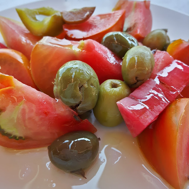 Ensalada de Tomate Con Olivas