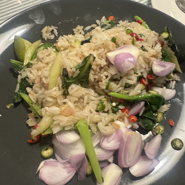 ข้าวผัดปลาเค็ม
