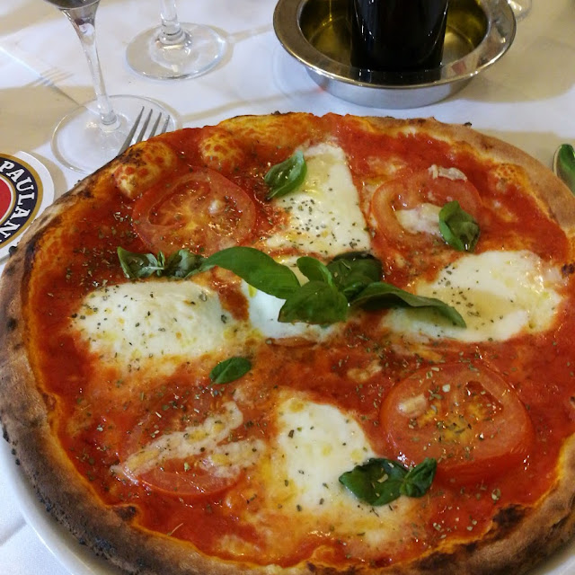 Pizza Caprese