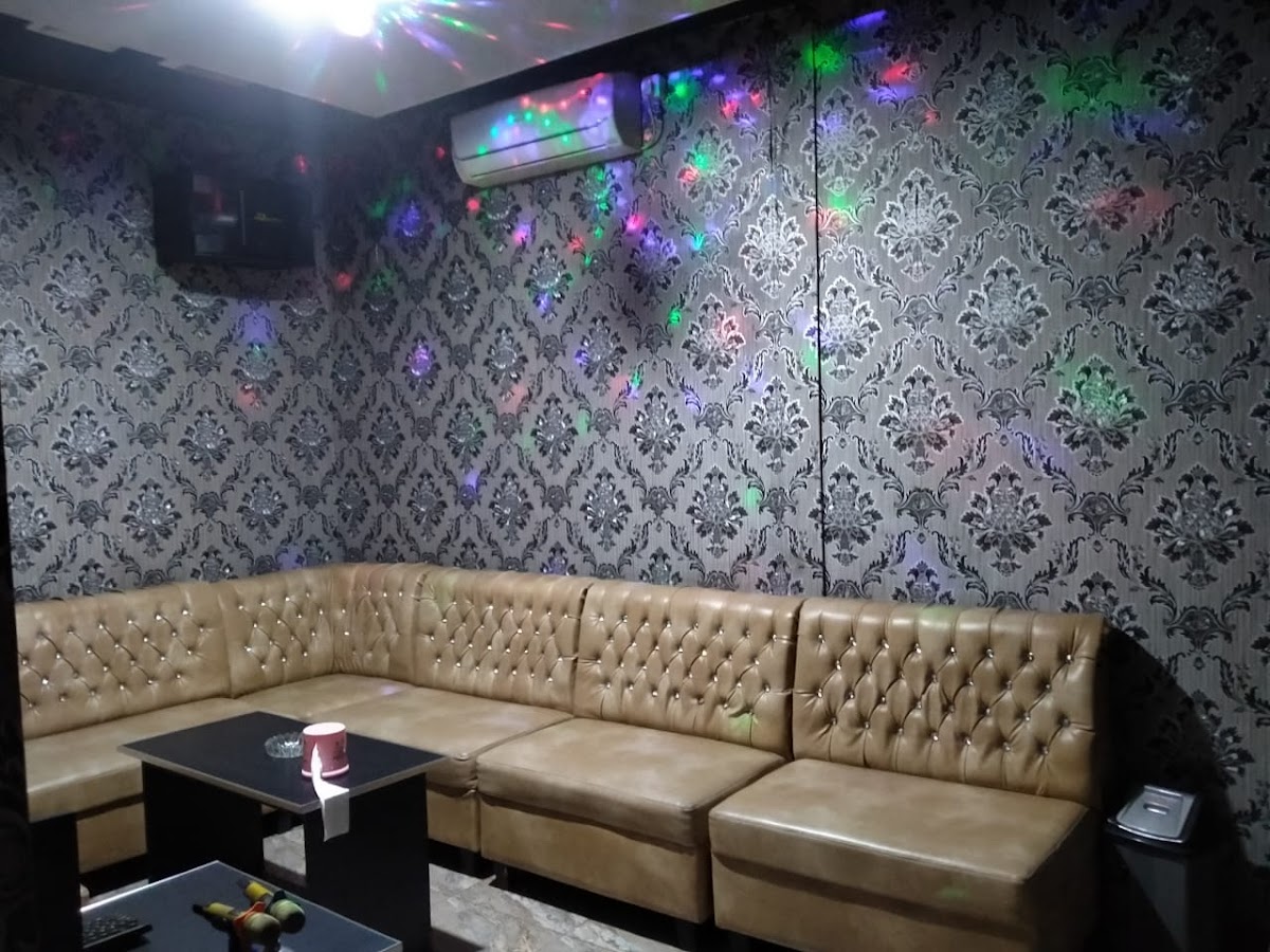 KING Resto & Family Karaoke