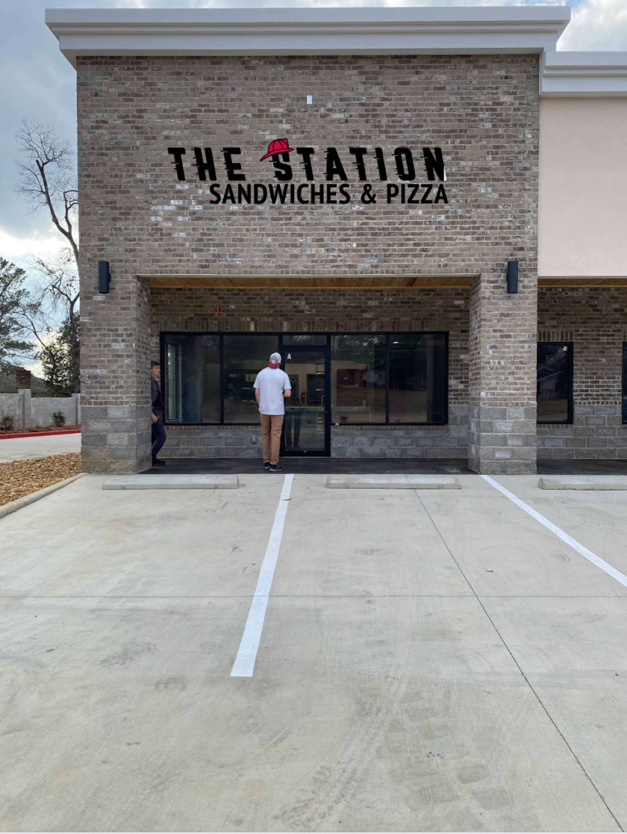 The Station Sandwiches & Pizza