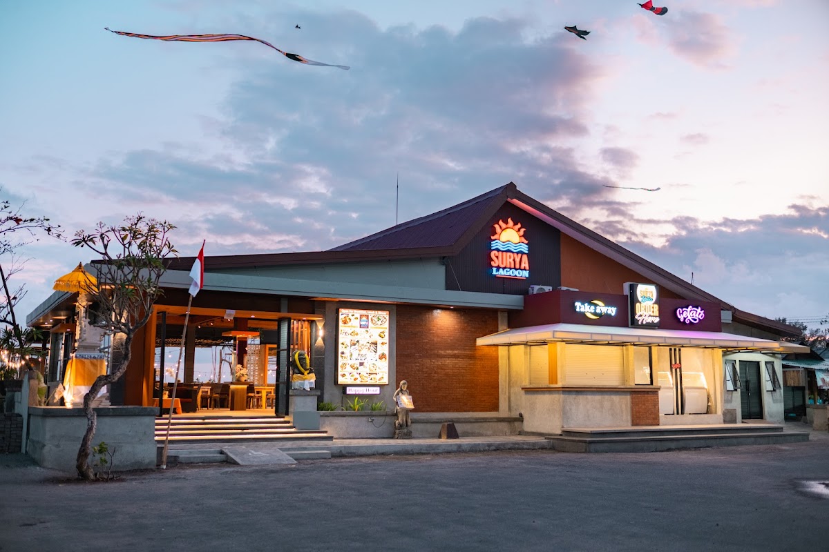 SURYA LAGOON Restaurant