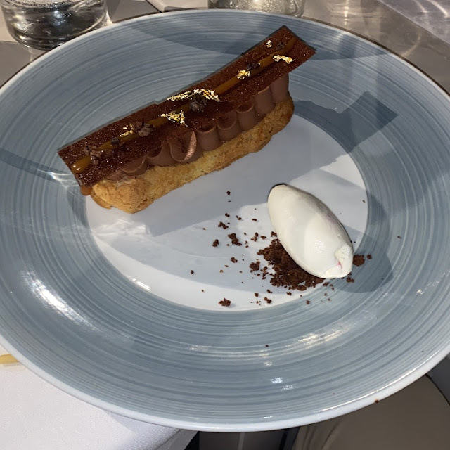 Éclaire Au Chocolat Et Caramel