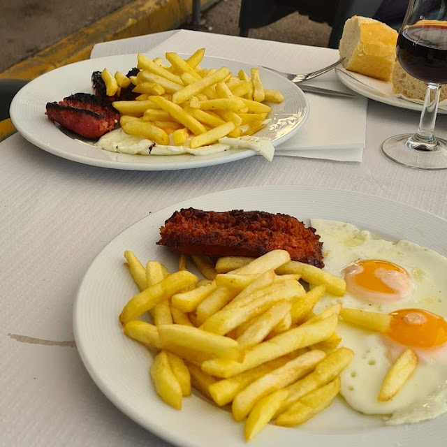 Huevos Fritos Con Patatas