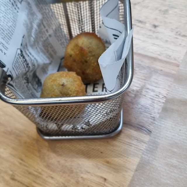 Croquetas de Lacón Con Grelos