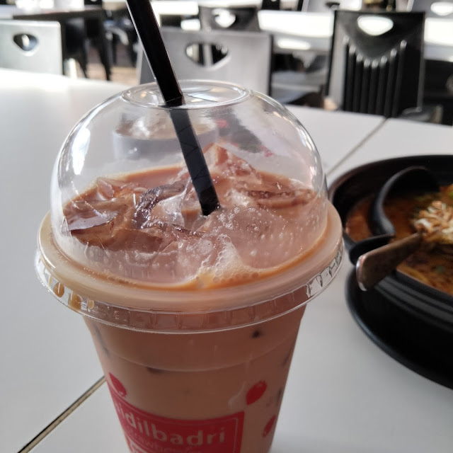 Teh AIS Strawberry