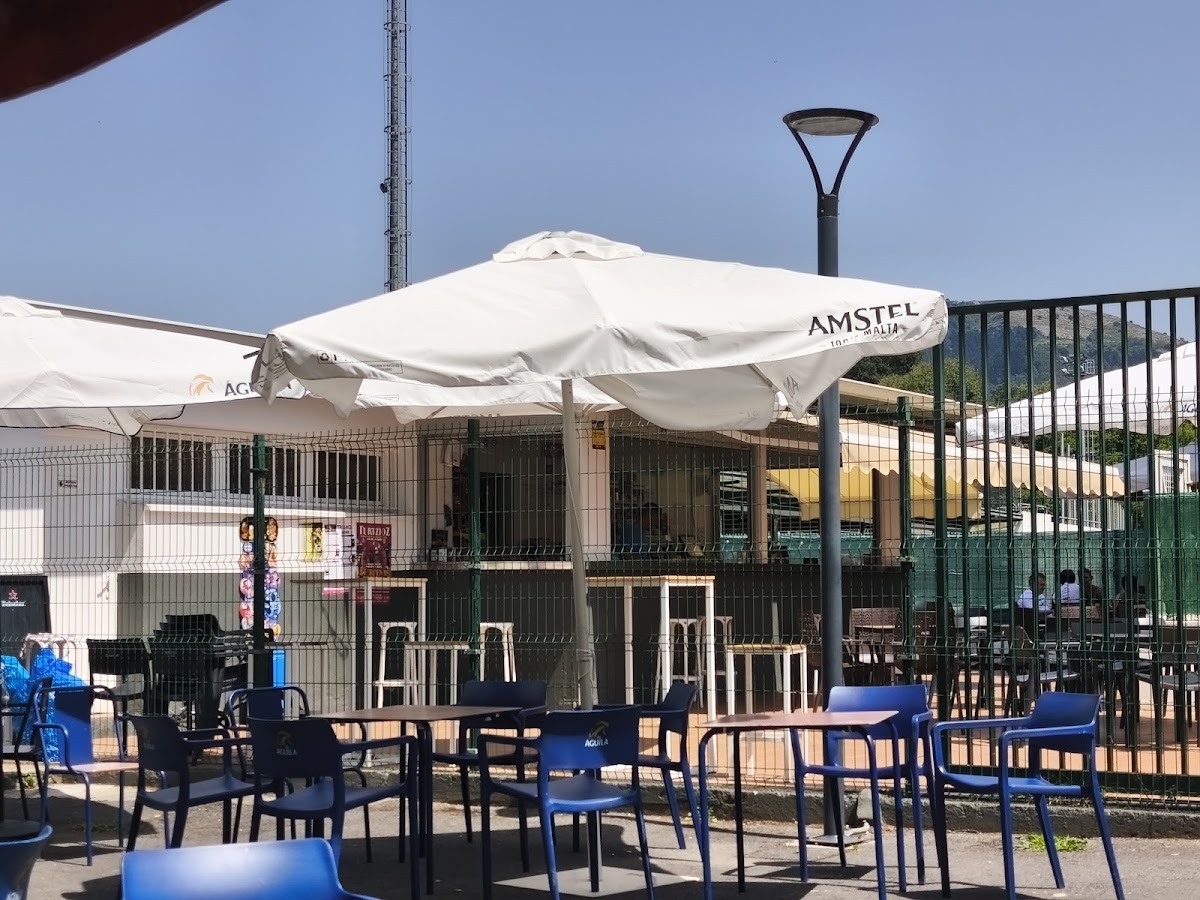Maritimo Berria - Piscinas