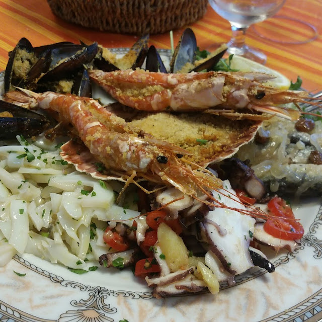 Antipasto Di Mare Caldo E Freddo