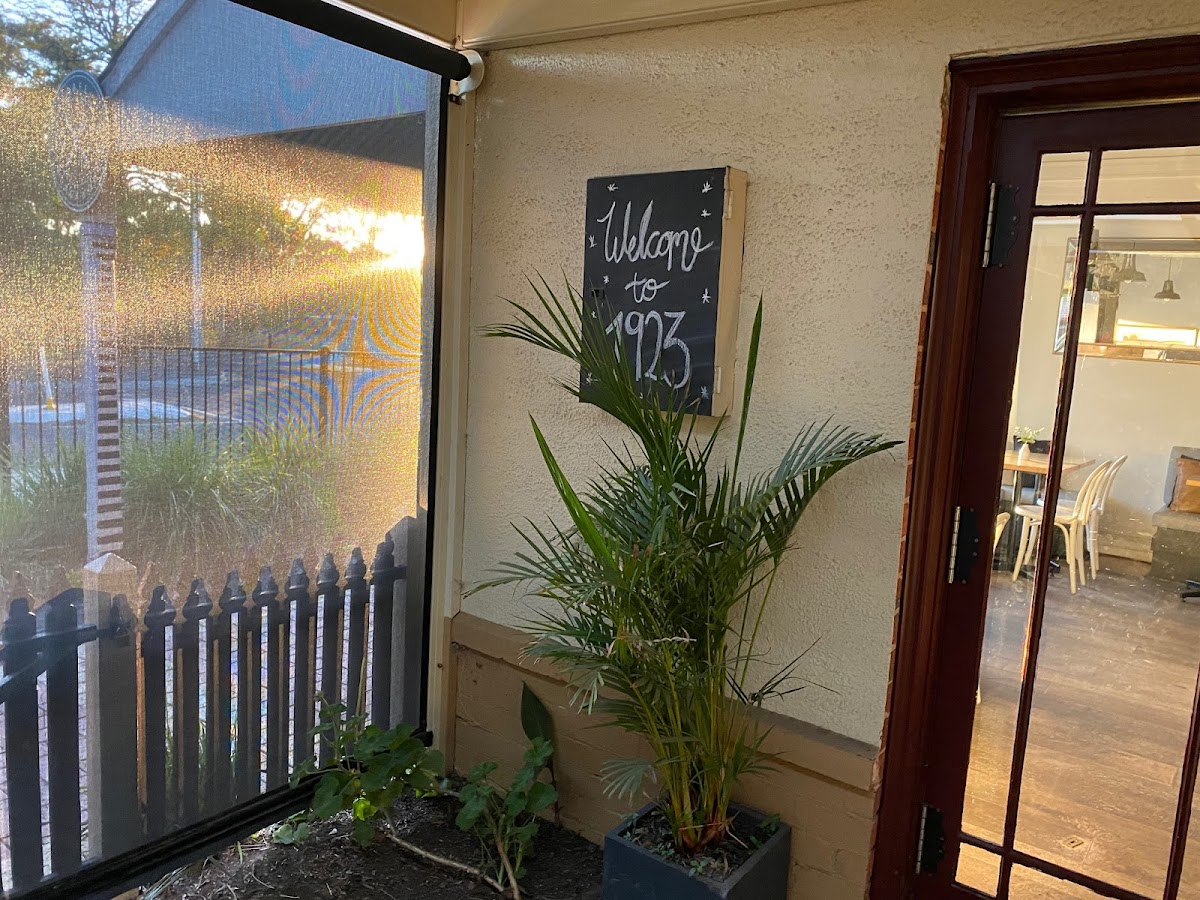 1923 Blackwood Cafe