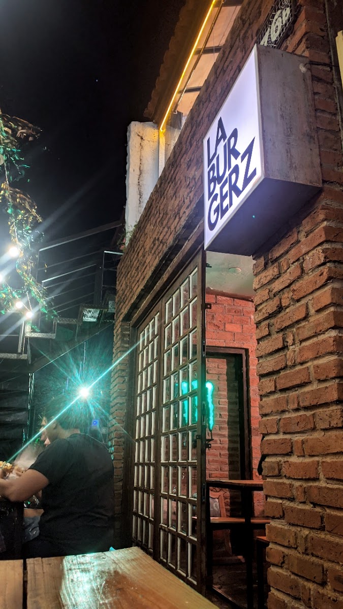 L.A. Burgerz