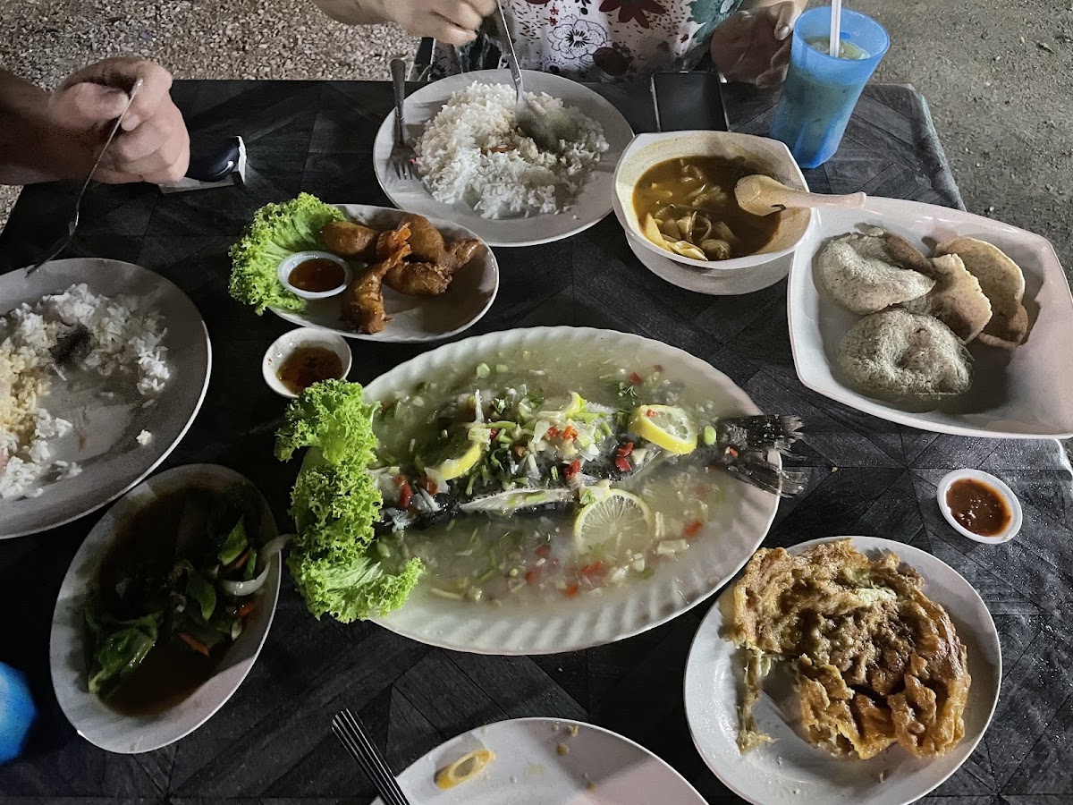 Anuar Klasik TomYam