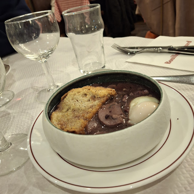 Œuf Parfait Loin d'être Parfait