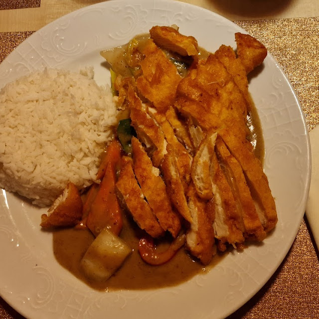 Reis Mit Gebackenen Huhn
