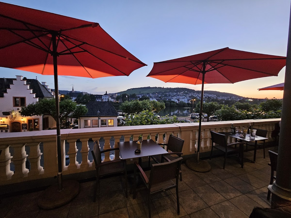 Riva Restaurant