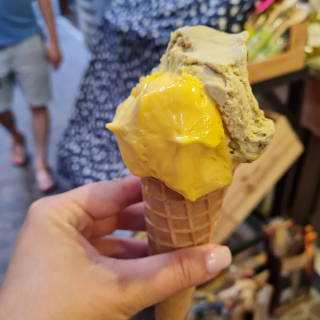Mango I Pistacja